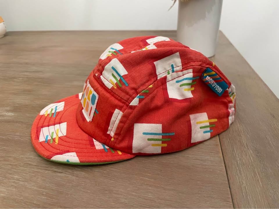 Mokuyobi hat