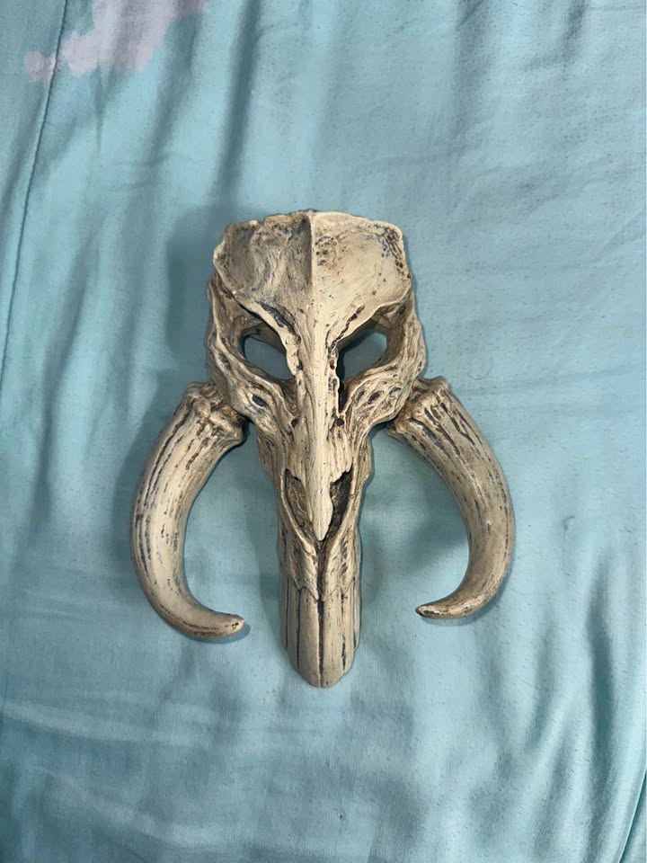 Disney Parks Star Wars Galaxy’s Edge Mythosaur Skull Statue Wall Decor